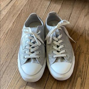 Silver glitter converse low top ✨